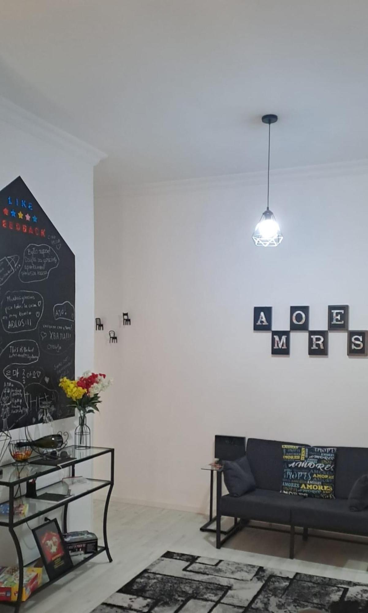 Apartment Amores